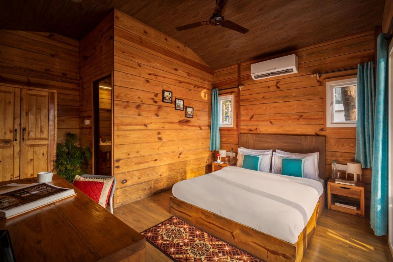 Mariners Bay Beach Resort Арамбол Екстериор снимка
