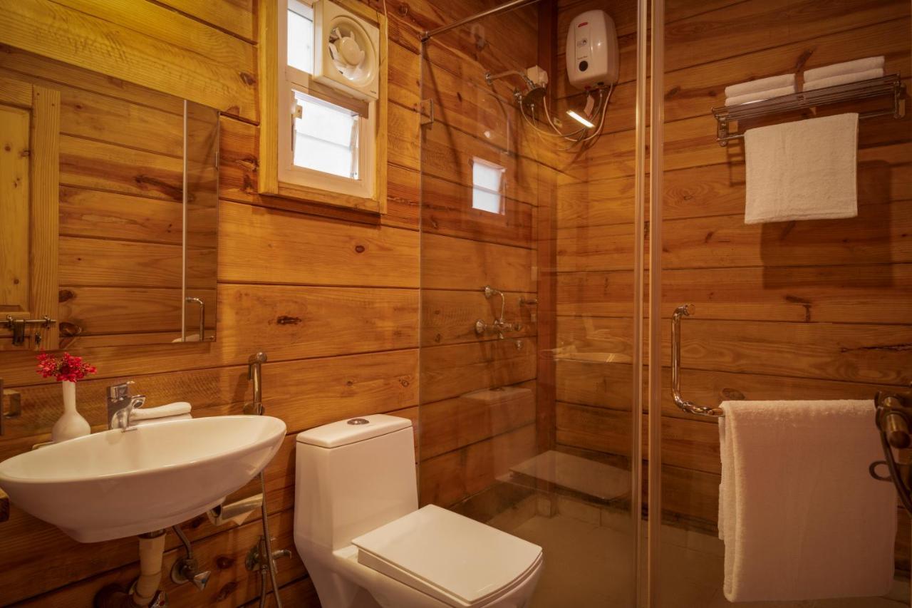 Mariners Bay Beach Resort Арамбол Екстериор снимка