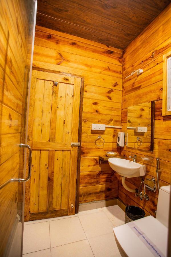 Mariners Bay Beach Resort Арамбол Екстериор снимка